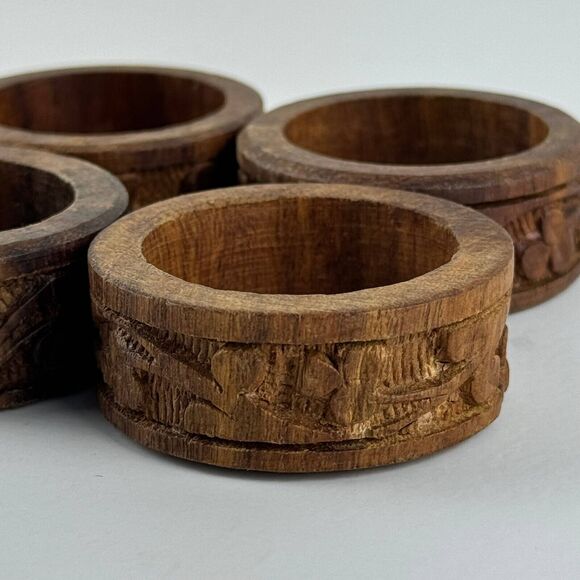 Floral Napkin Rings Carved Wood Set of 6 Made in India - Picture 4 of 6